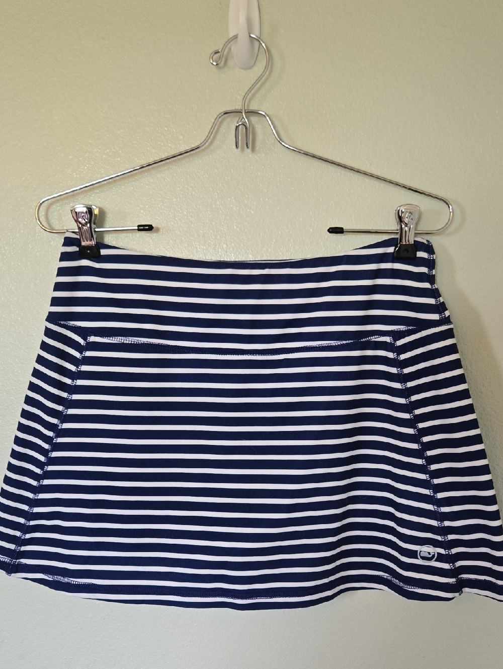 Vineyard Vines | Navy and White Striped Skort Size Small